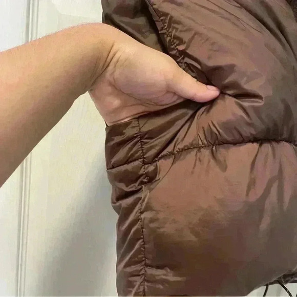 Women's Crop Puffer Vest drawstring Full Zip Sz Large - Picture 6 of 7